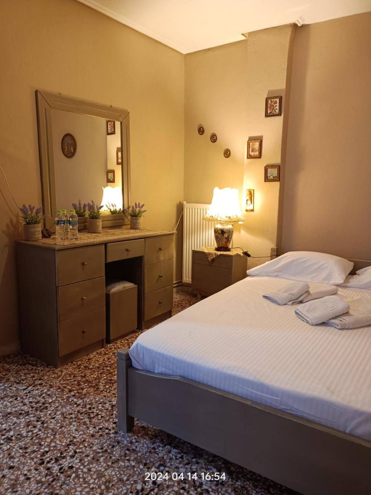 Giorgos House Apartment Калампака Екстериор снимка